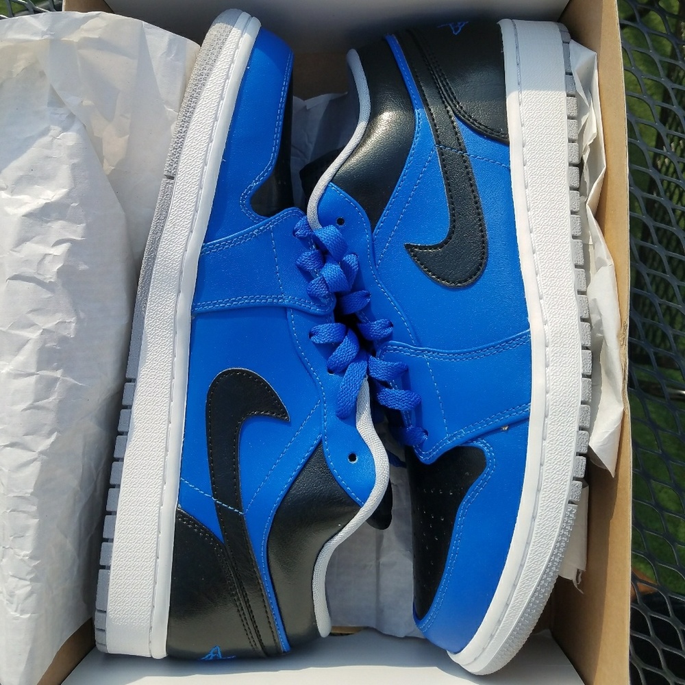 Size 10.5 Air Jordan 1 Retro Low Sport Blue